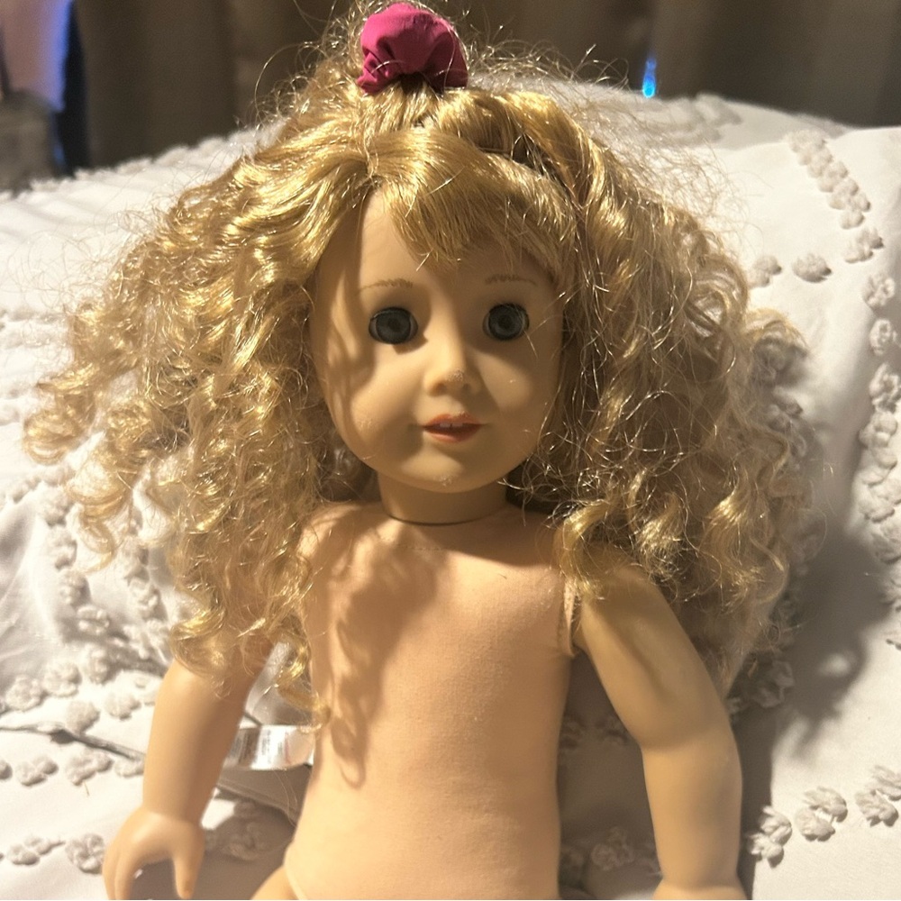 American Doll Courtney, no accessories